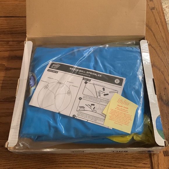 Discovery Kids Inflatable Sprinkler Ball 36” - Picture 2 of 6